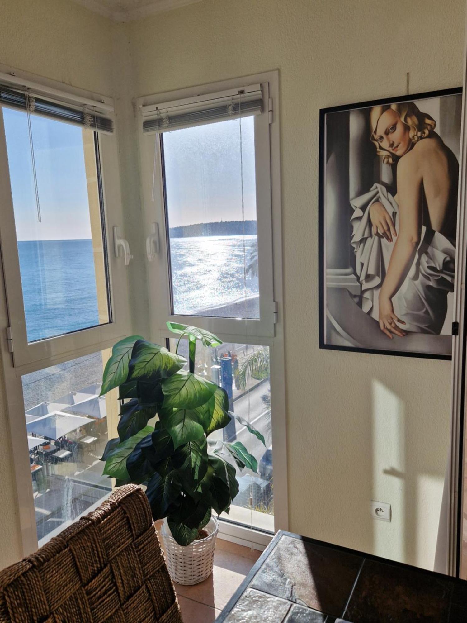 Villa Azzurra Menton Apt Luxe, Front Mer, 4Th Floor Of 5, Wifi, Tvsat, Climate المظهر الخارجي الصورة